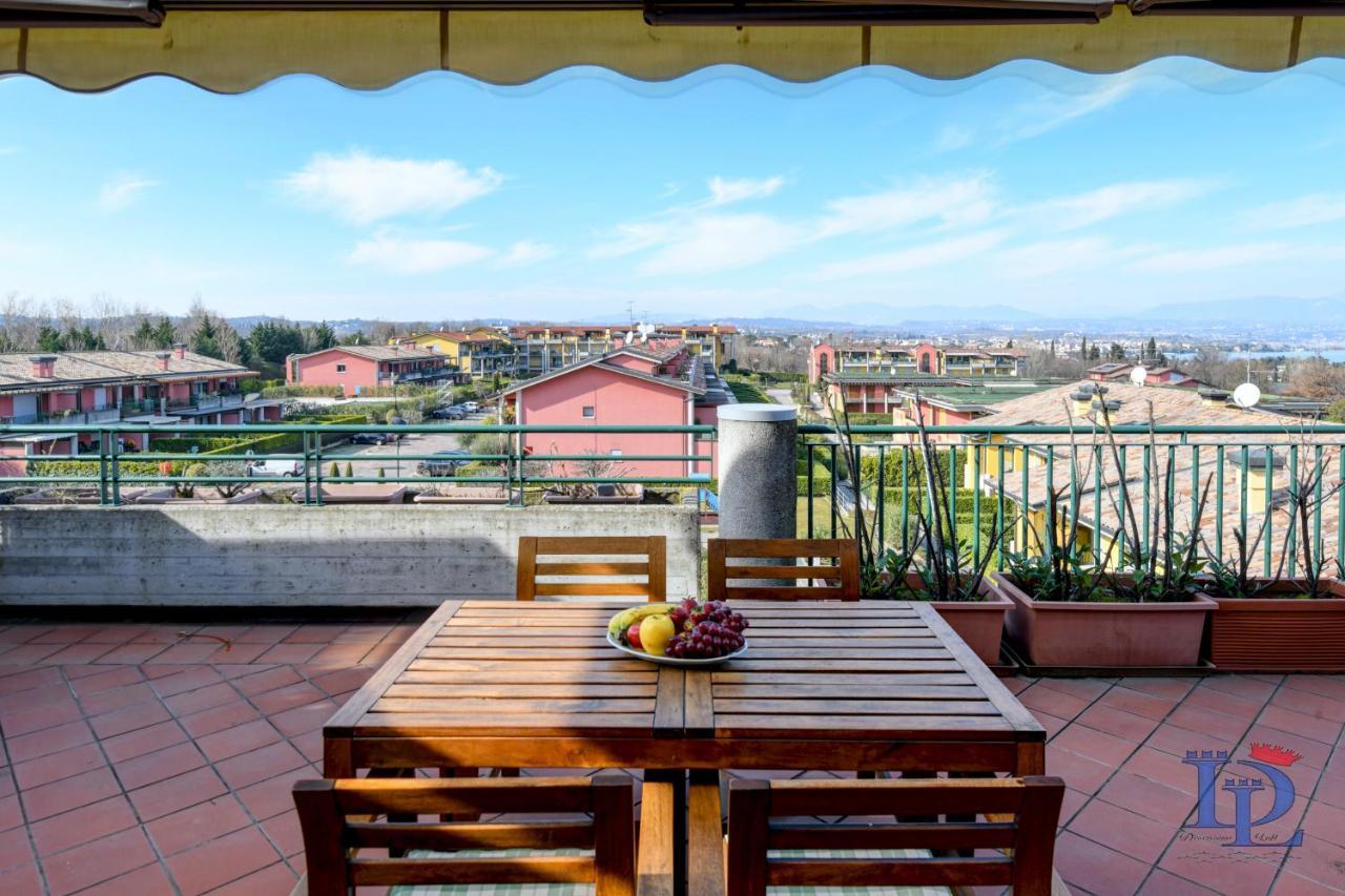 Desenzanoloft Official Partner Marriott Homes & Villas - Paradise Lake View In A 5 Pools Exclusive Residence Desenzano del Garda Eksteriør billede
