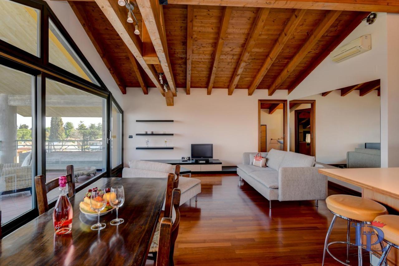 Desenzanoloft Official Partner Marriott Homes & Villas - Paradise Lake View In A 5 Pools Exclusive Residence Desenzano del Garda Eksteriør billede