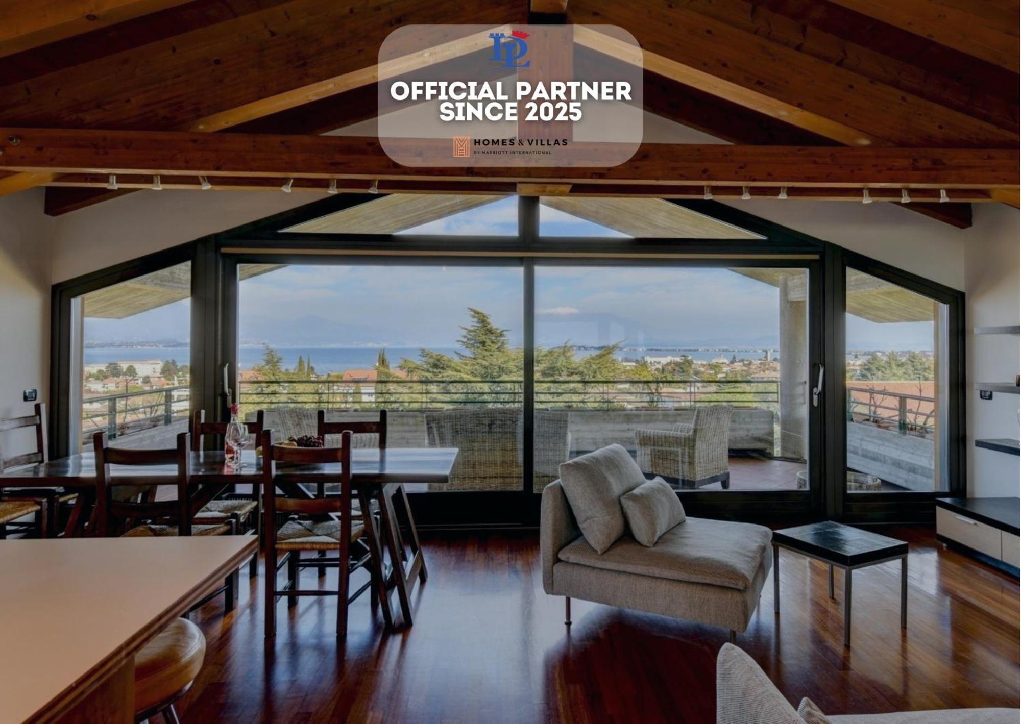 Desenzanoloft Official Partner Marriott Homes & Villas - Paradise Lake View In A 5 Pools Exclusive Residence Desenzano del Garda Eksteriør billede